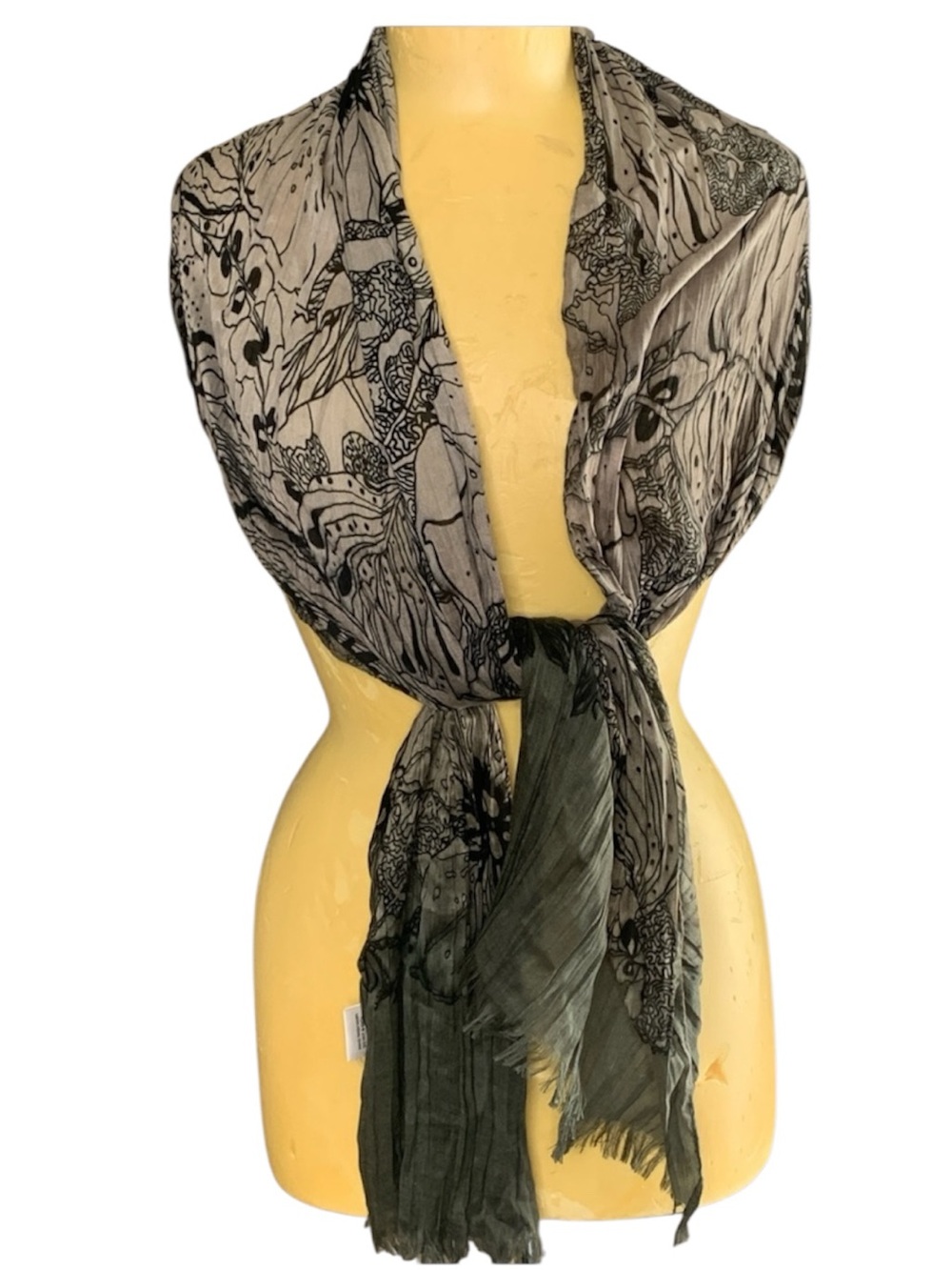 VTG Dark Romantic Whimsey Goth Witchy Gray and Black Floral Wrap Scarf